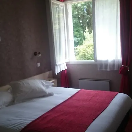 Отель Le Roudou