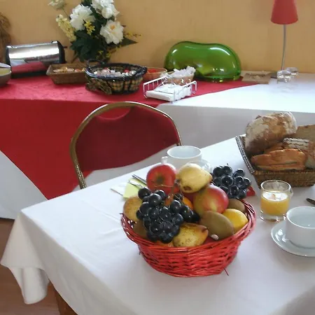 Отель Le Roudou Фуэнан